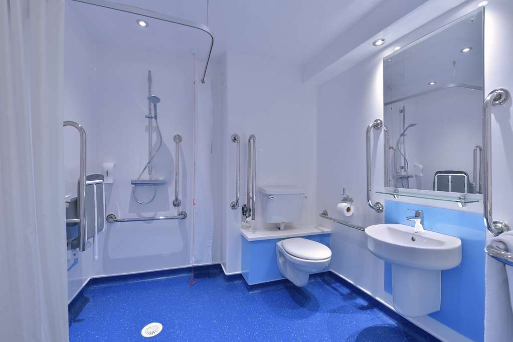Travelodge Ipswich Beacon Hill Coddenham Room photo